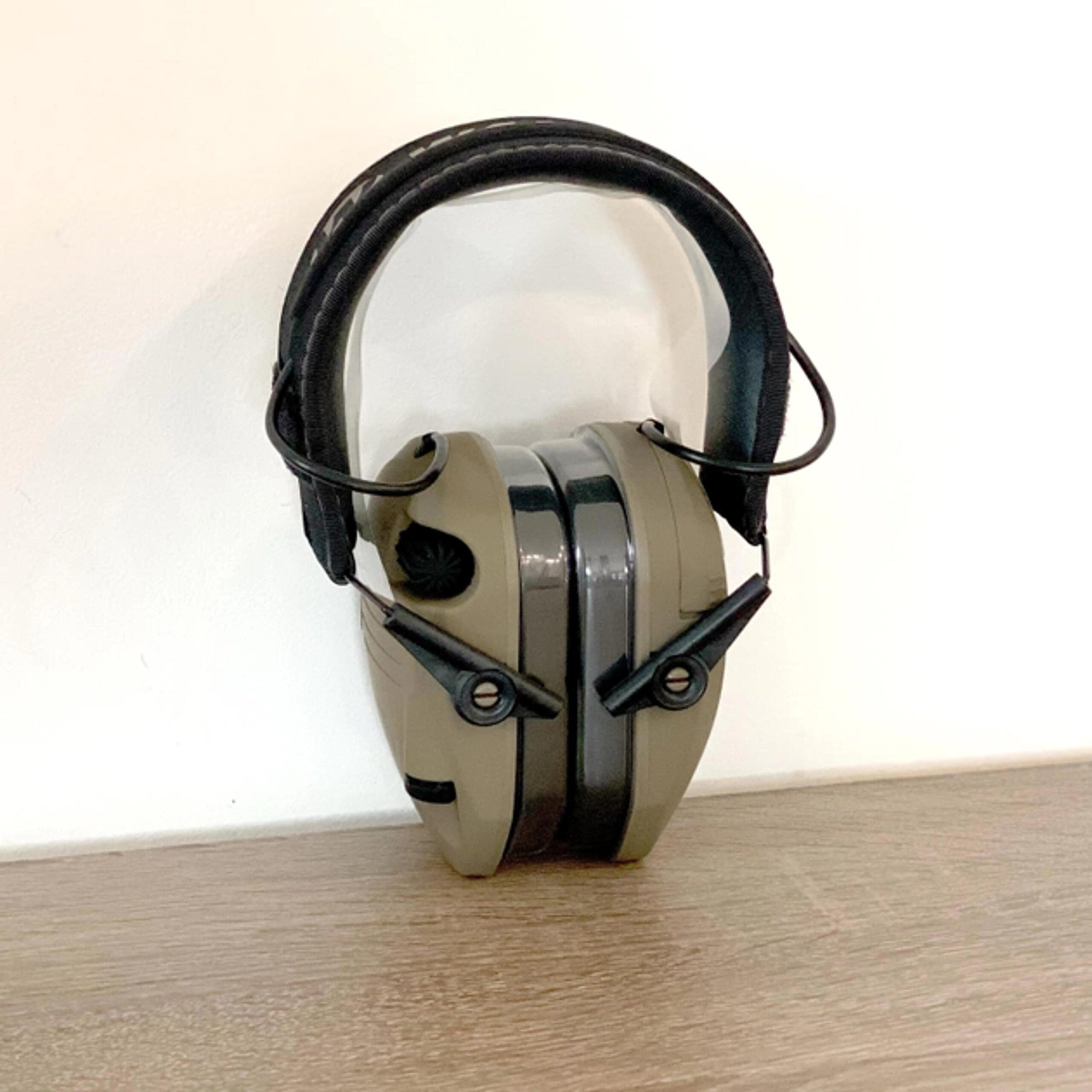 Активні захисні навушники Walker's Razor Slim Electronic Muffs (FDE)