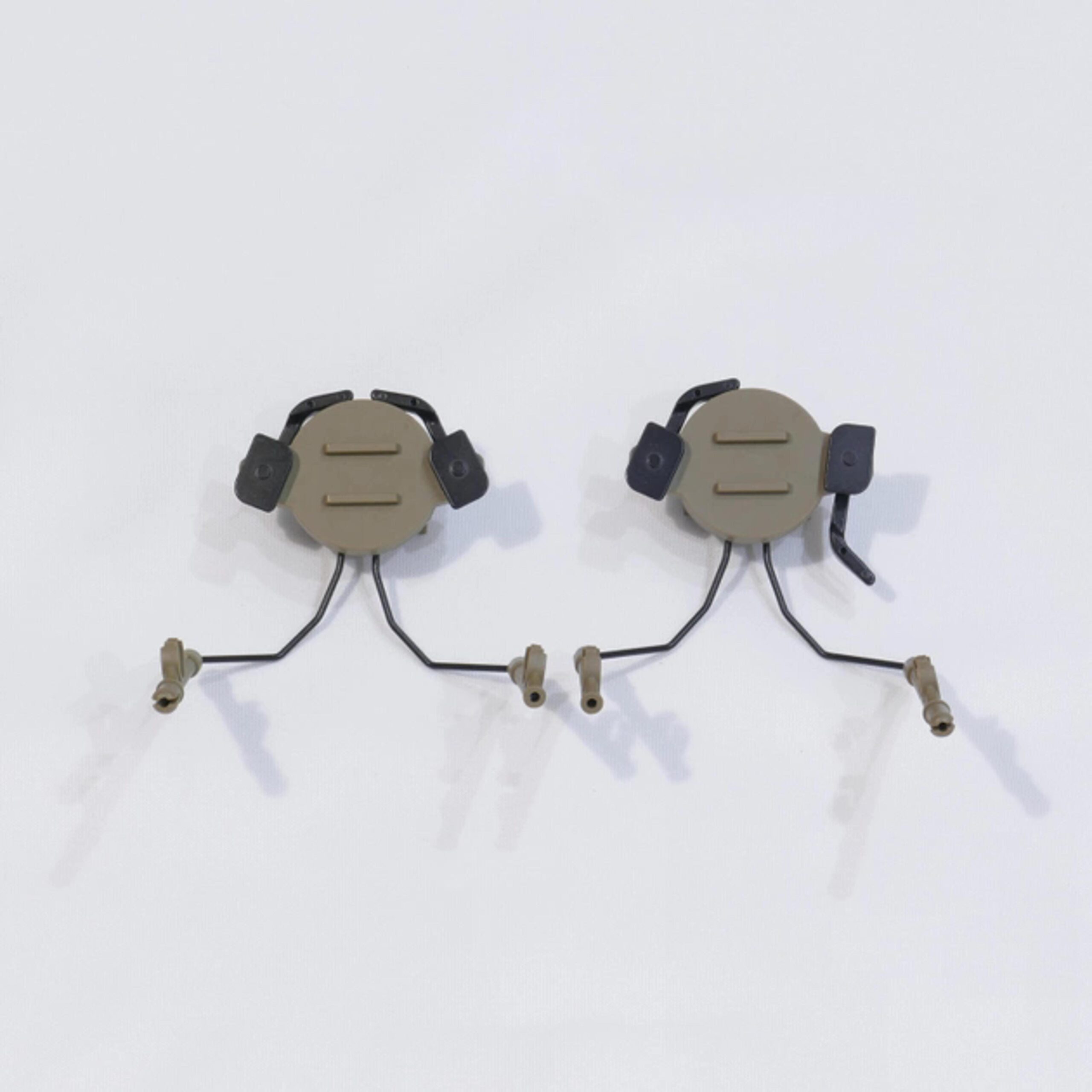 Кріплення адаптер на каску шолом HL-ACC-43-T для навушників Peltor/Earmor/Walkers (tan)