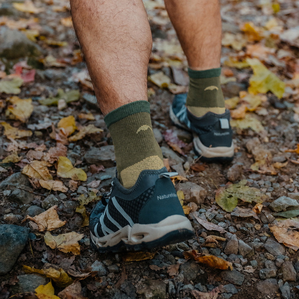Шкарпетки туристичні високі Naturehike CYY2551FS011, L, зелений