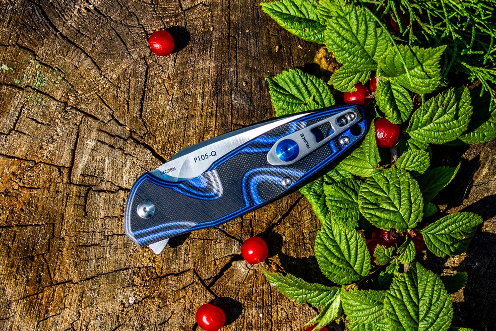 Ніж складаний туристичний Ruike Fang P105-K, (9.2 см) 14C28N / G10 сірий