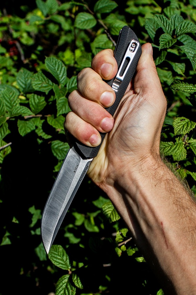 Ніж складаний туристичний Ruike Hussar P121-B, (9.2 см) 14C28N / G10 чорний