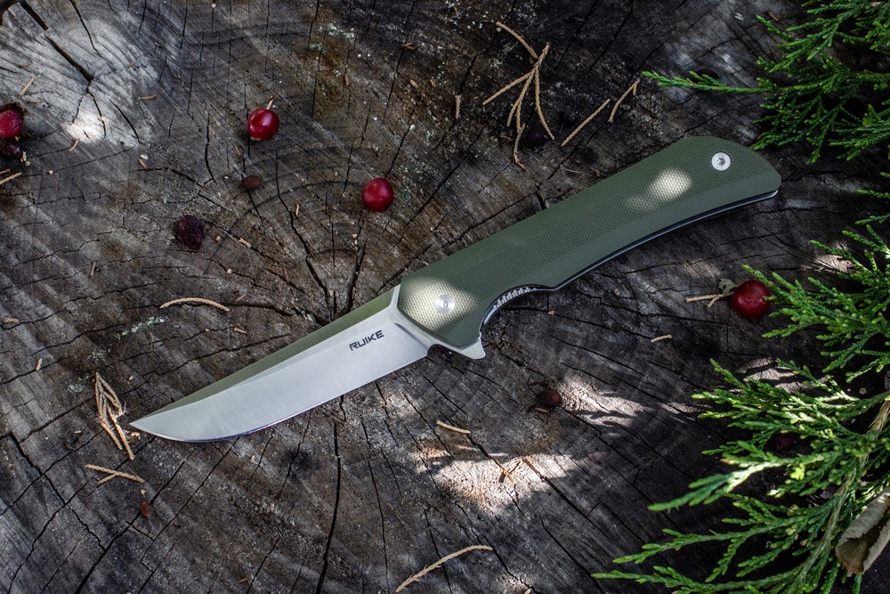 Ніж складаний туристичний Ruike Hussar P121-G, (9.2 см) 14C28N / G10 зелений