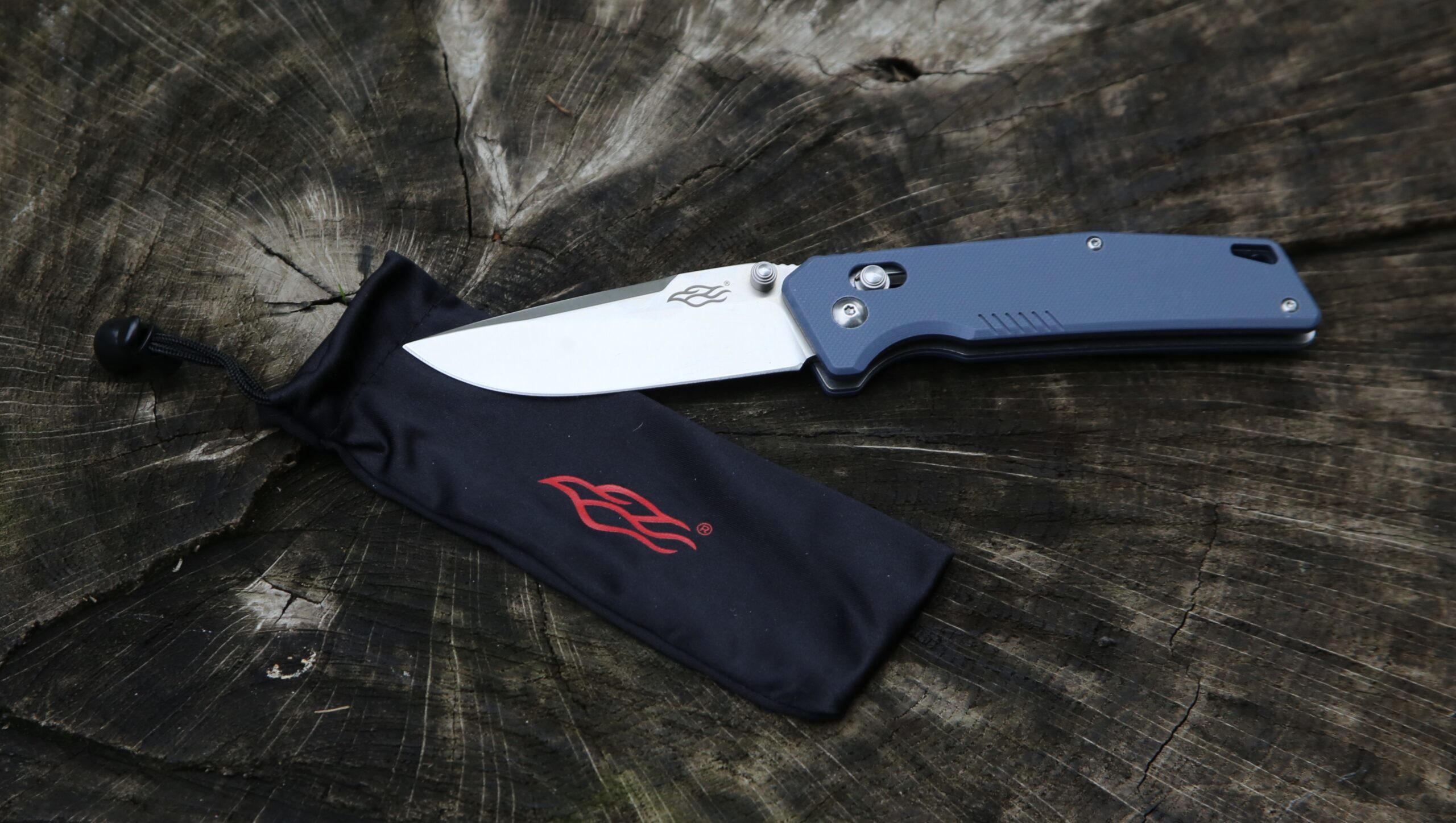 Ніж складаний туристичний Firebird FB7601 (8.7 см) 440С / G10 сірий