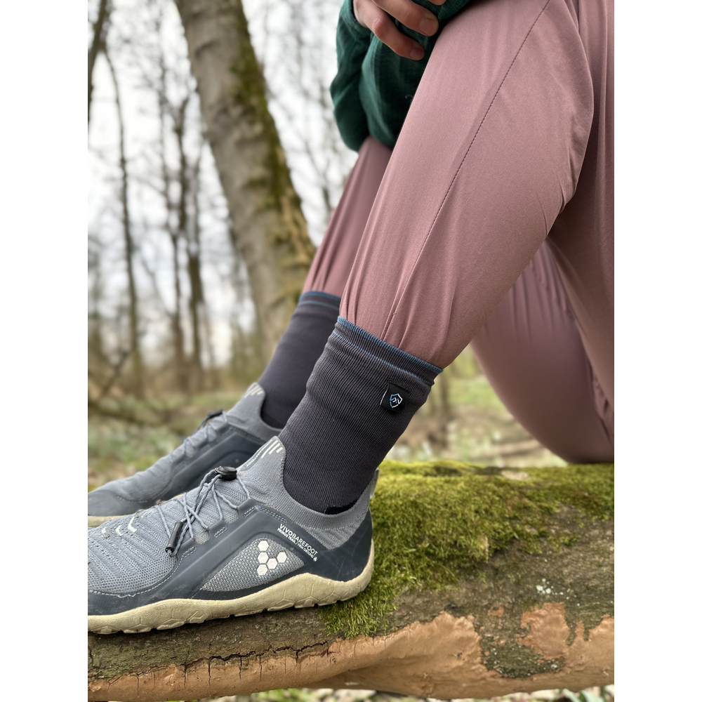 Шкарпетки водонепроникні Dexshell Running Lite 2.0 Socks, сірі, розмір L (43-46)