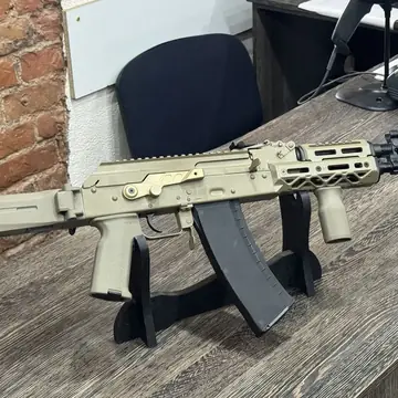 АК у FDE, латунні деталі