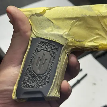 Гравіювання і стиплінг рукоятки