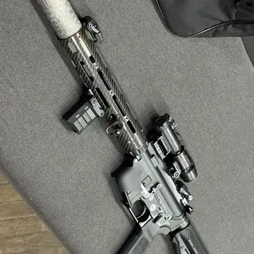 AR-15: тюнінг і візерунок на глушнику